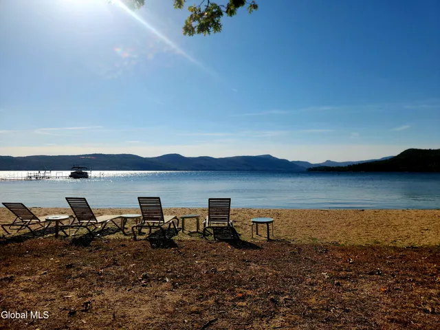 $899,900 | 16 Locust Lane, Unit 3, Hague, NY 12836