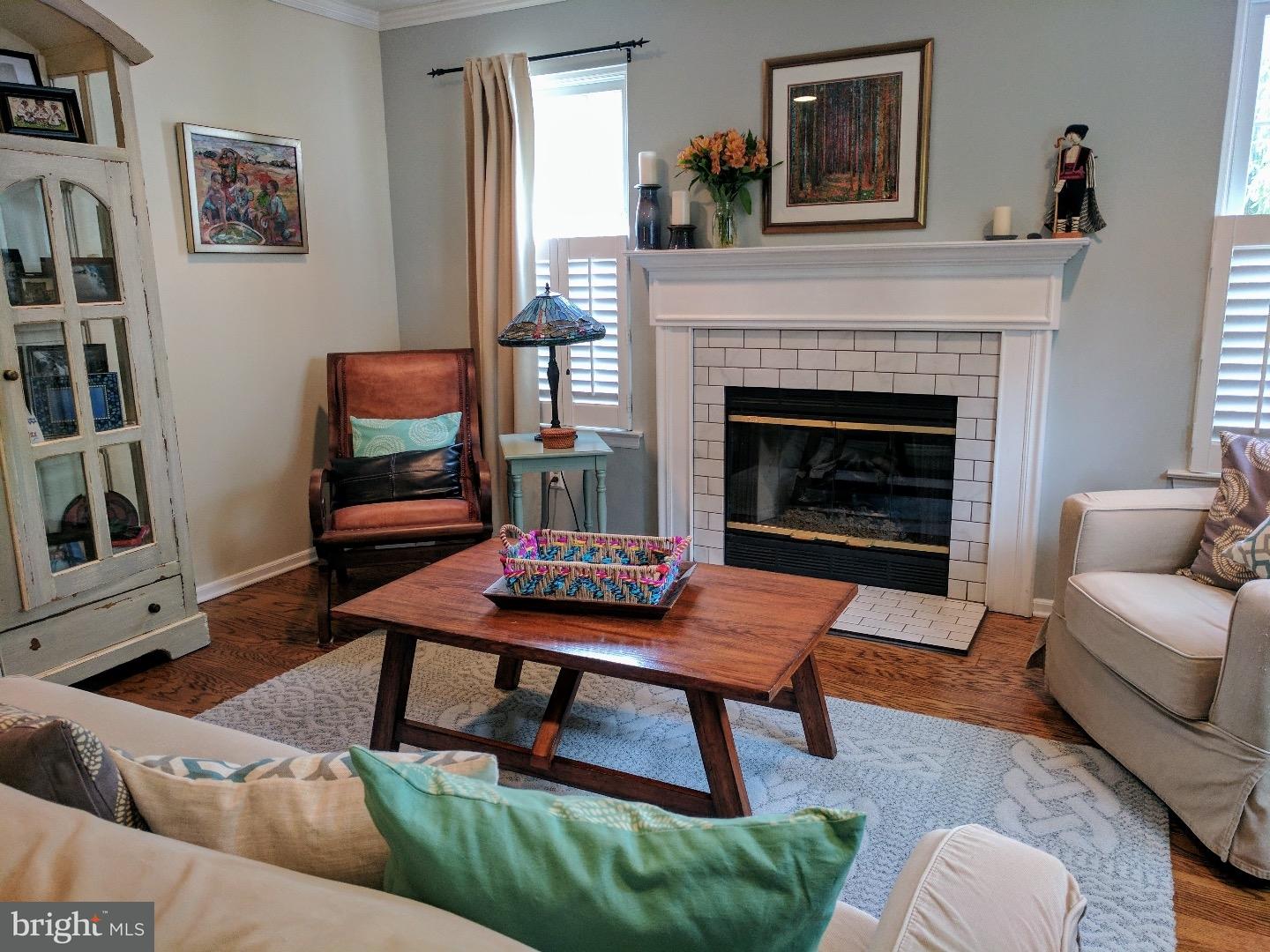 512 Brickhouse Road Princeton, NJ 08540 - Photo 2 of 23 Living Room