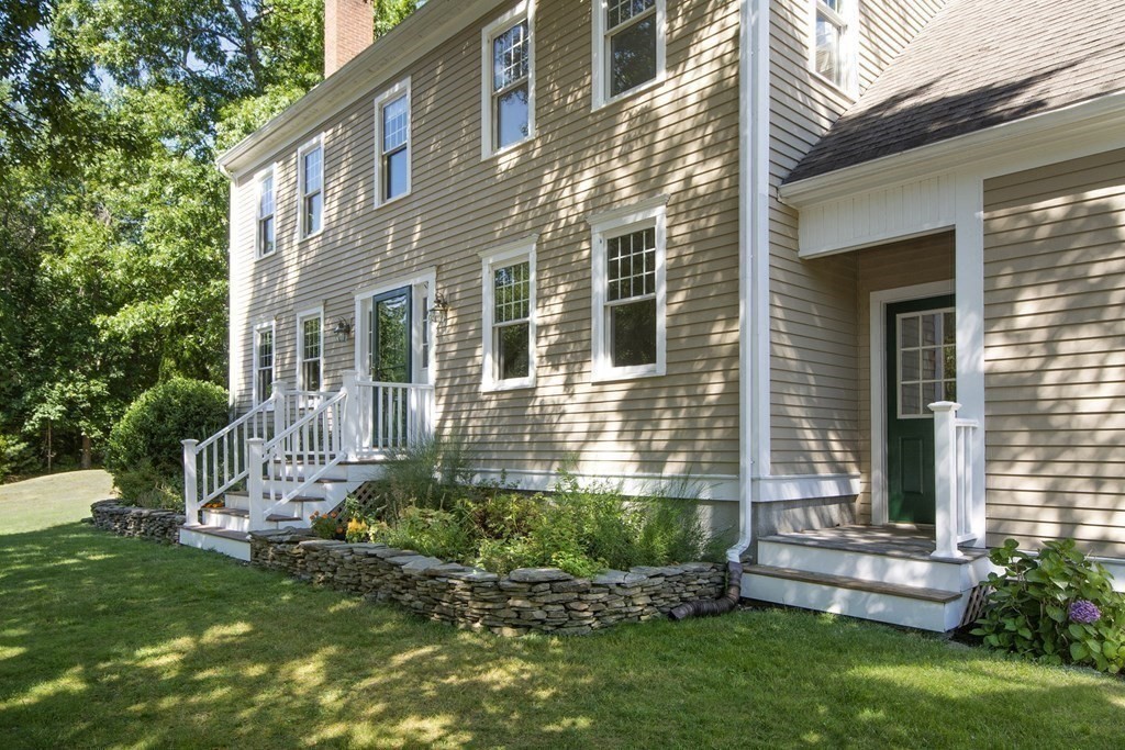 96 Pratt Road Scituate, MA 02066 - Photo 2 of 33 Gallery Image 2