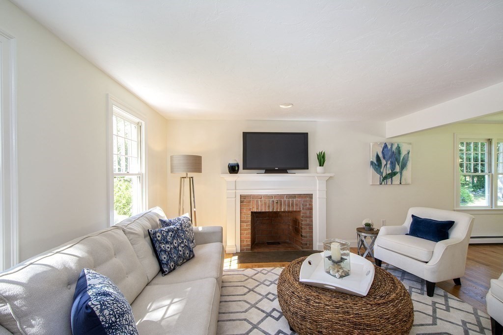96 Pratt Road Scituate, MA 02066 - Photo 5 of 33 Gallery Image 5