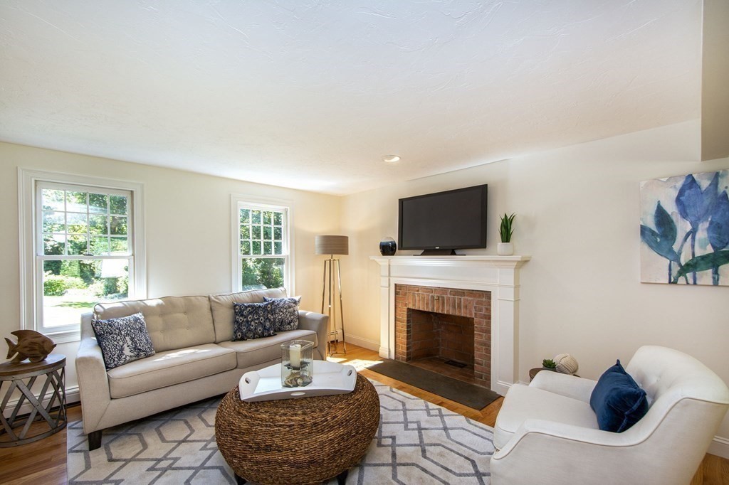 96 Pratt Road Scituate, MA 02066 - Photo 6 of 33 Gallery Image 6