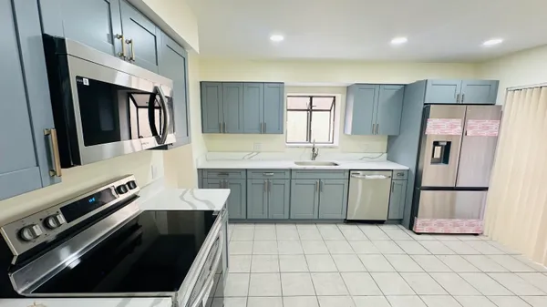 $3,200 | 6077 Strawberry Fields Way, Lake Worth, FL 33463