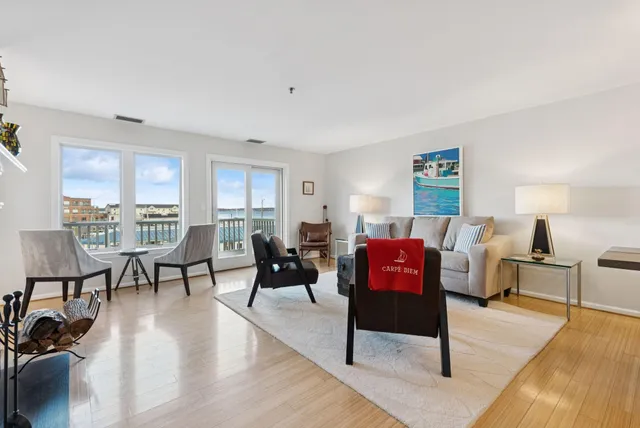 $895,000 | 105 Chandlers Wharf, Unit 105, Portland, ME 04101