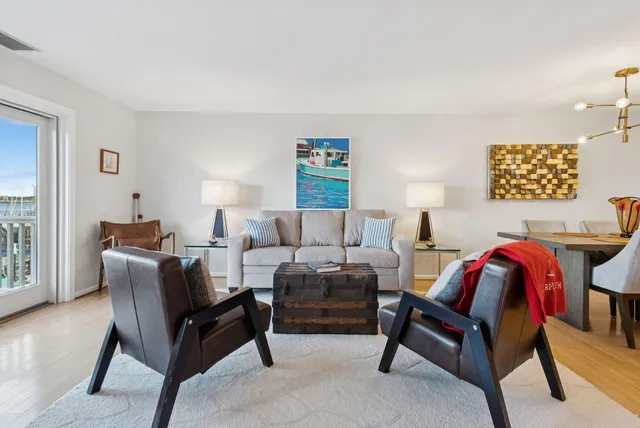$895,000 | 105 Chandlers Wharf, Unit 105, Portland, ME 04101