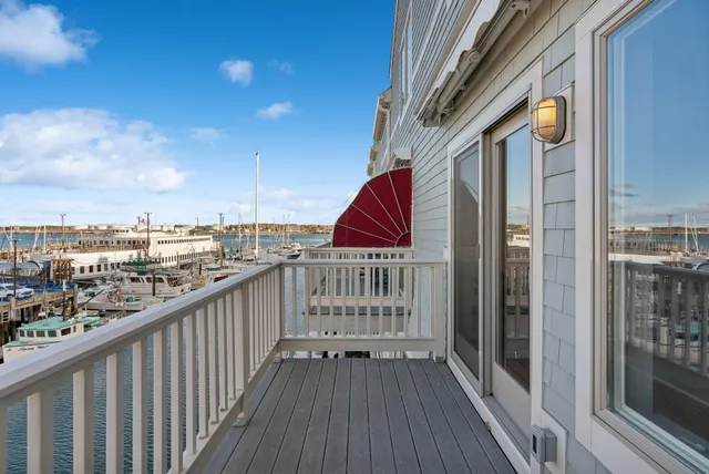$895,000 | 105 Chandlers Wharf, Unit 105, Portland, ME 04101