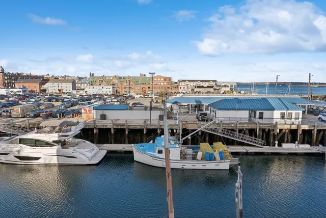 $895,000 | 105 Chandlers Wharf, Unit 105, Portland, ME 04101