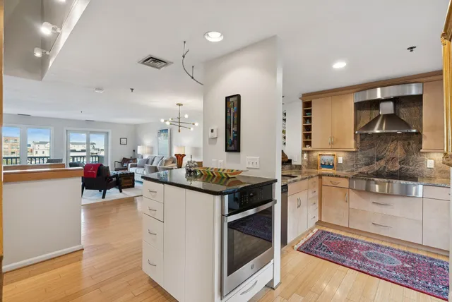 $895,000 | 105 Chandlers Wharf, Unit 105, Portland, ME 04101