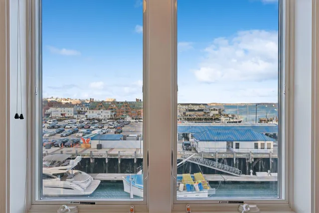 $895,000 | 105 Chandlers Wharf, Unit 105, Portland, ME 04101