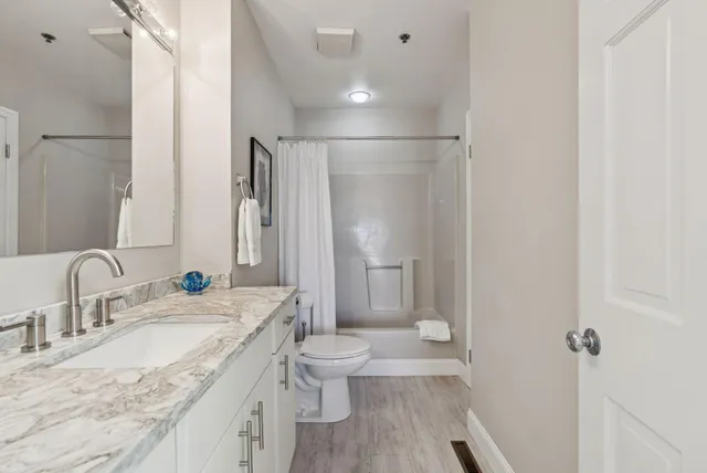 $895,000 | 105 Chandlers Wharf, Unit 105, Portland, ME 04101