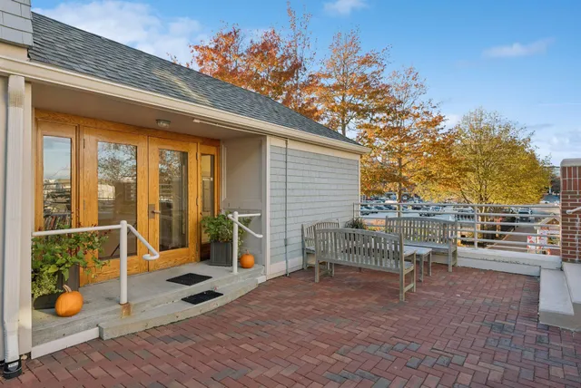 $895,000 | 105 Chandlers Wharf, Unit 105, Portland, ME 04101