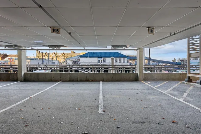 $895,000 | 105 Chandlers Wharf, Unit 105, Portland, ME 04101