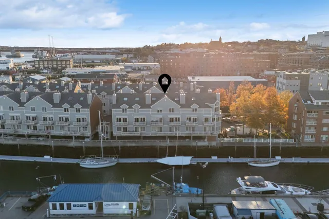 $895,000 | 105 Chandlers Wharf, Unit 105, Portland, ME 04101