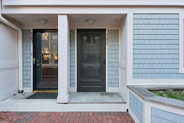 $895,000 | 105 Chandlers Wharf, Unit 105, Portland, ME 04101