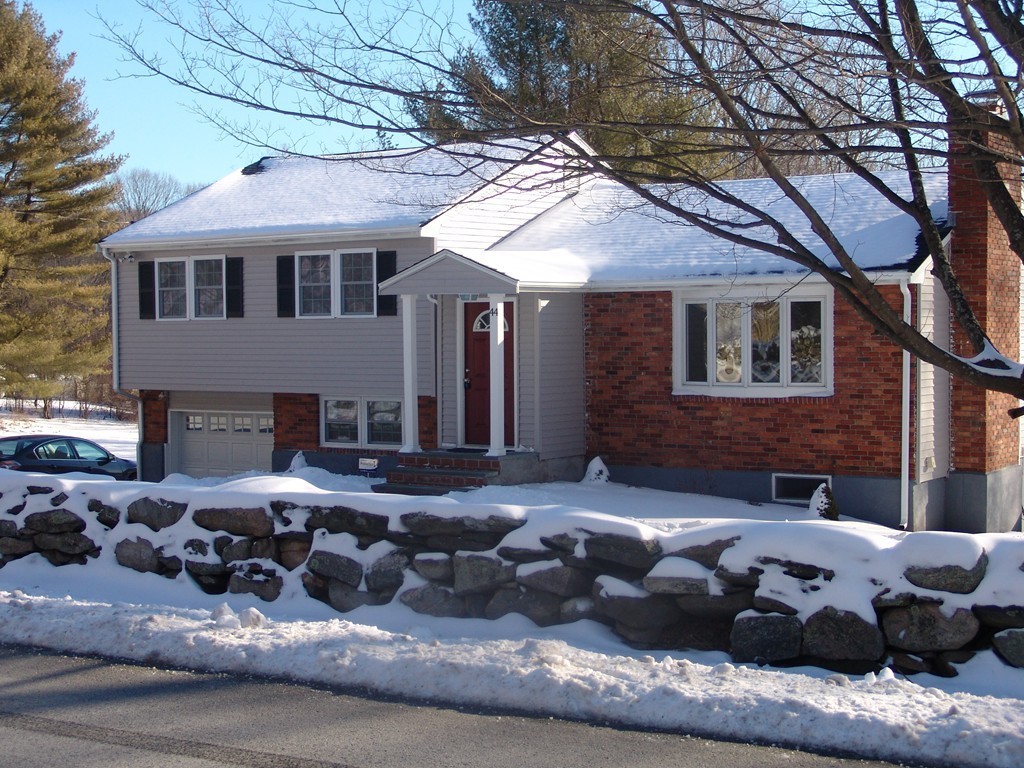 44 Flagg Road Southborough, MA 01772 - Photo 1 of 27 Gallery Image 1