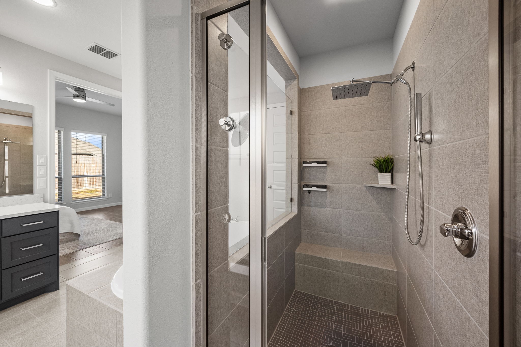 154 Amaranth Way Richmond, TX 77406 - Photo 24 of 37 a bathroom with a shower