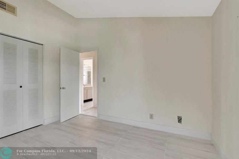 9477 Burlington Place Boca Raton, FL 33434 - Photo 31 of 40 a view of an empty room