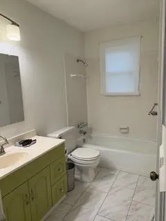 $2,800 | 10300 West 48th Street, Shawnee, KS 66203