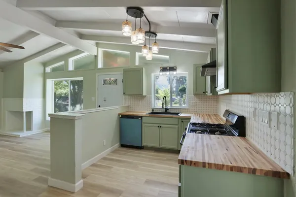$430,000 | 3893 32nd Avenue, Sacramento, CA 95824