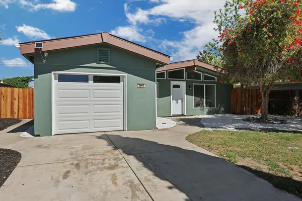 $430,000 | 3893 32nd Avenue, Sacramento, CA 95824