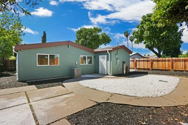$430,000 | 3893 32nd Avenue, Sacramento, CA 95824