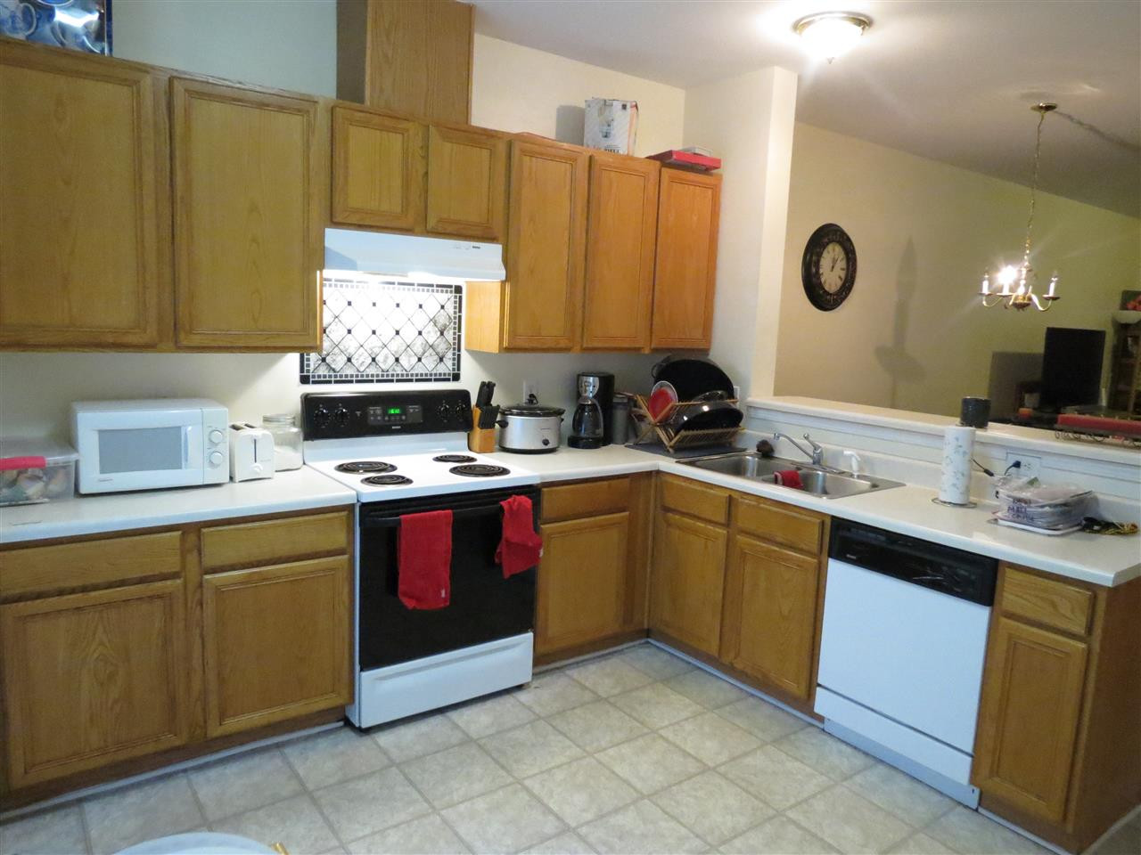 4606 Ravi Road Raleigh, NC 27604 - Photo 4 of 9 Kitchen