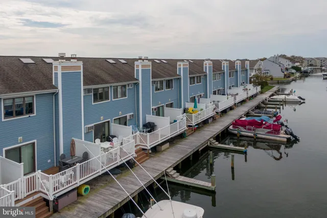 a view of house with outdoor space