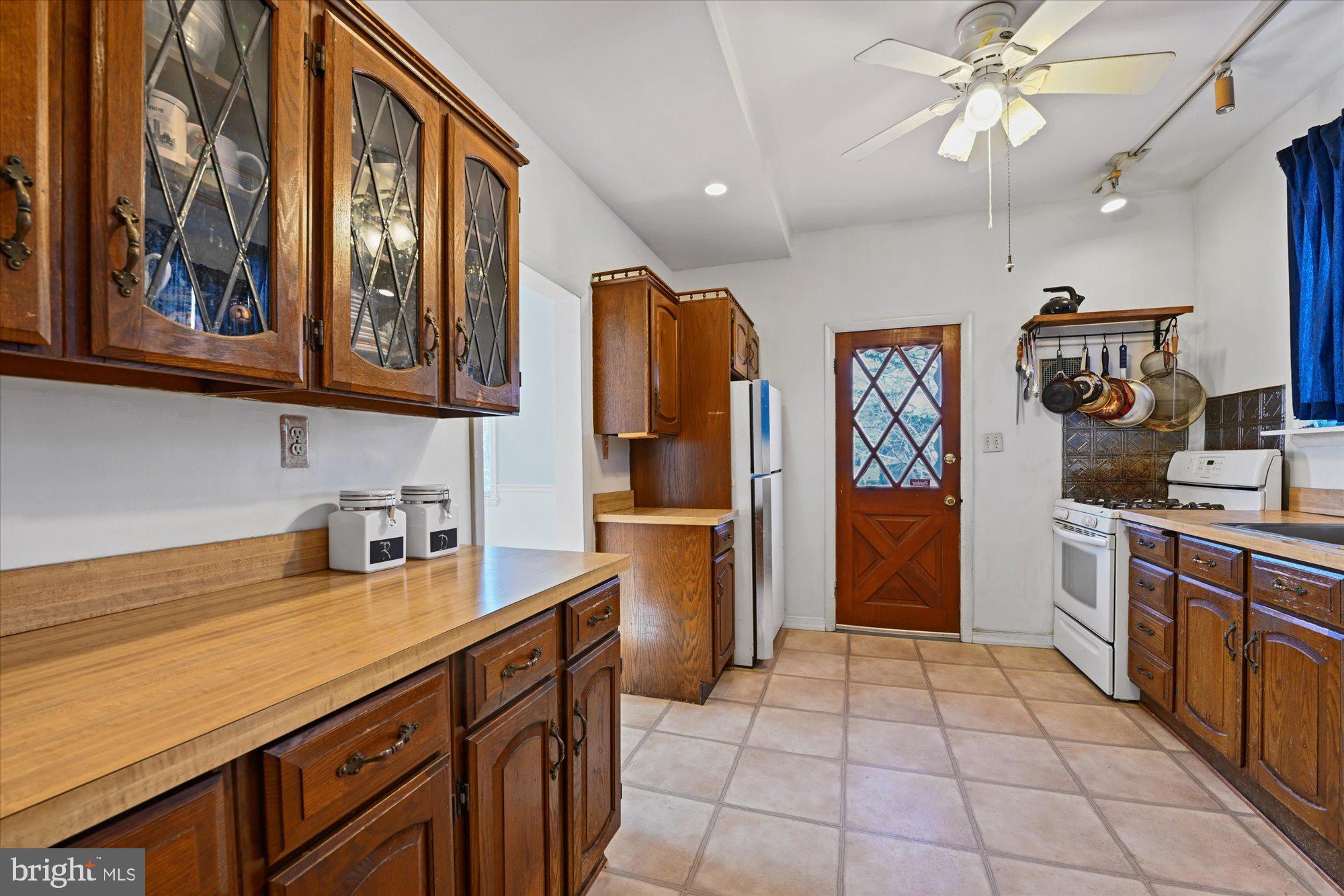 3105 Willoughby Road Baltimore, MD 21234 - Photo 10 of 26 Gallery Image 10