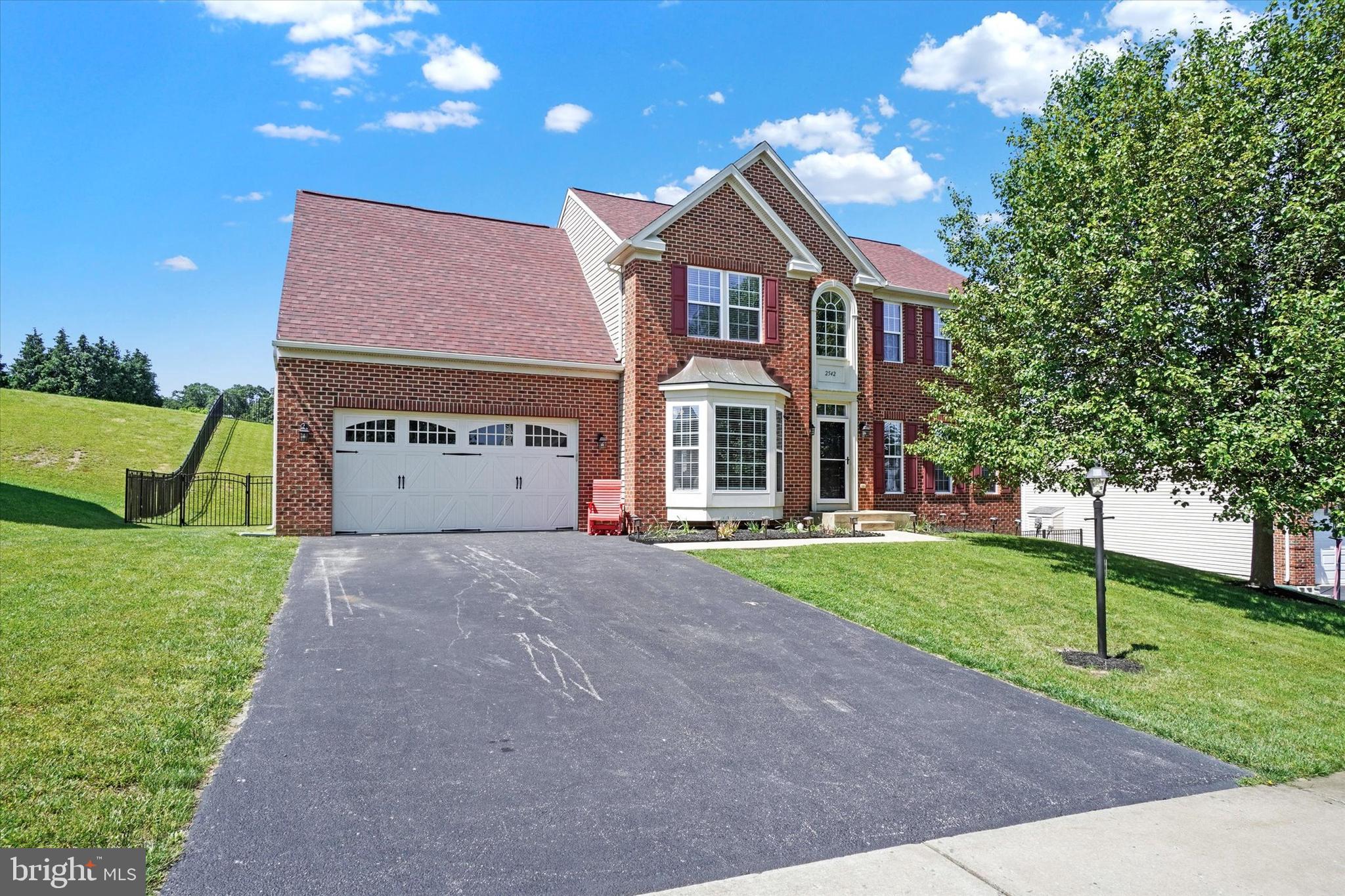2542 Codorus Lane Spring Grove, PA 17362 - Photo 2 of 31 Gallery Image 2
