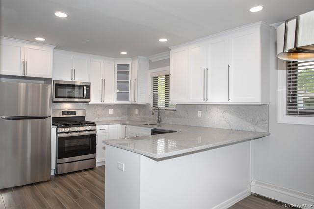 26 Perry Street, Unit 3 Lindenhurst, NY 11757 - Photo 2 of 8