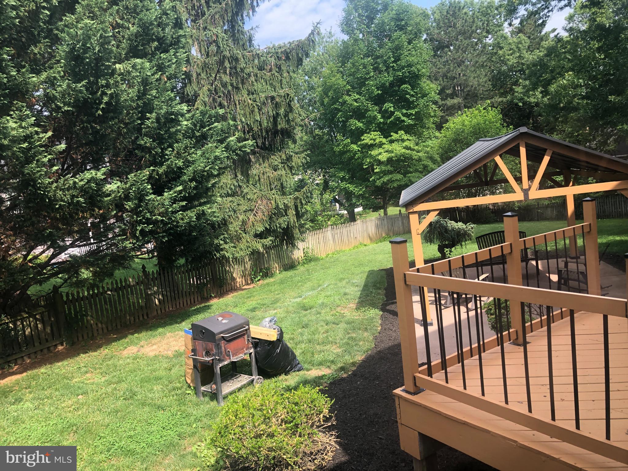 2212 Banner Hill Road Frederick, MD 21702 - Photo 29 of 36 rear deck and yard