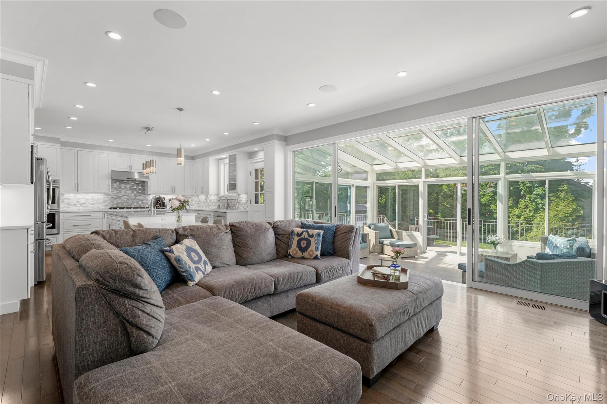 17 Clover Place New Rochelle, NY 10805 - Photo 18 of 50