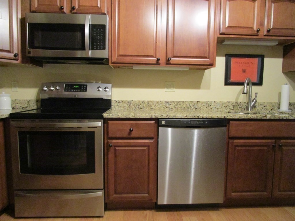 235 State Street, Unit 105 Springfield, MA 01103 - Photo 9 of 14