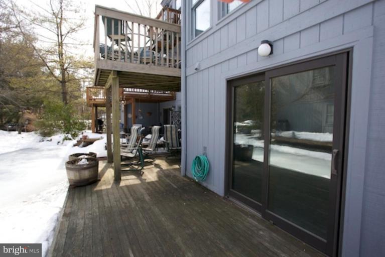 11174 Glade Drive Reston, VA 20191 - Photo 14 of 27 Exterior (Rear)