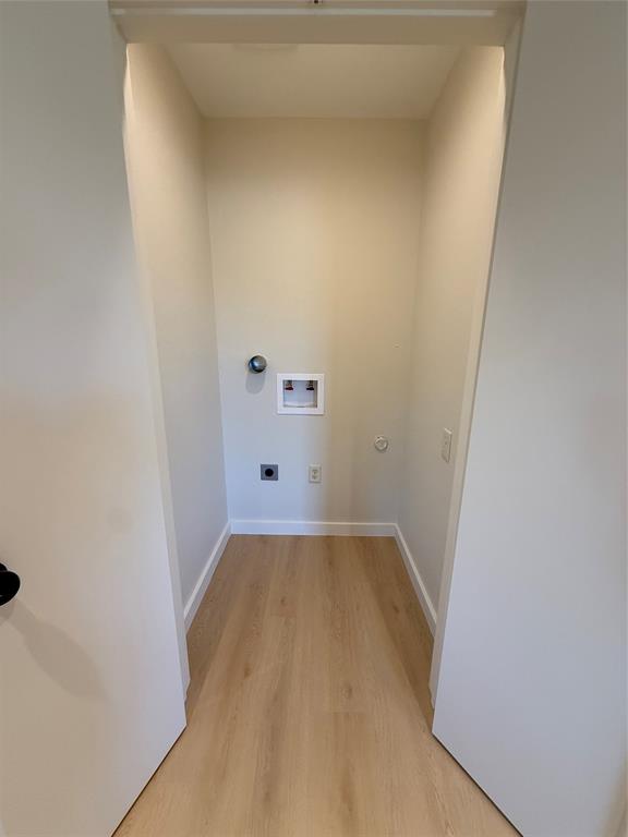 3113 Navaro Street Dallas, TX 75212 - Photo 10 of 12 a view of a small space