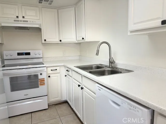 $2,595 | 51025 Avenida Martinez, Unit 26, La Quinta, CA 92253