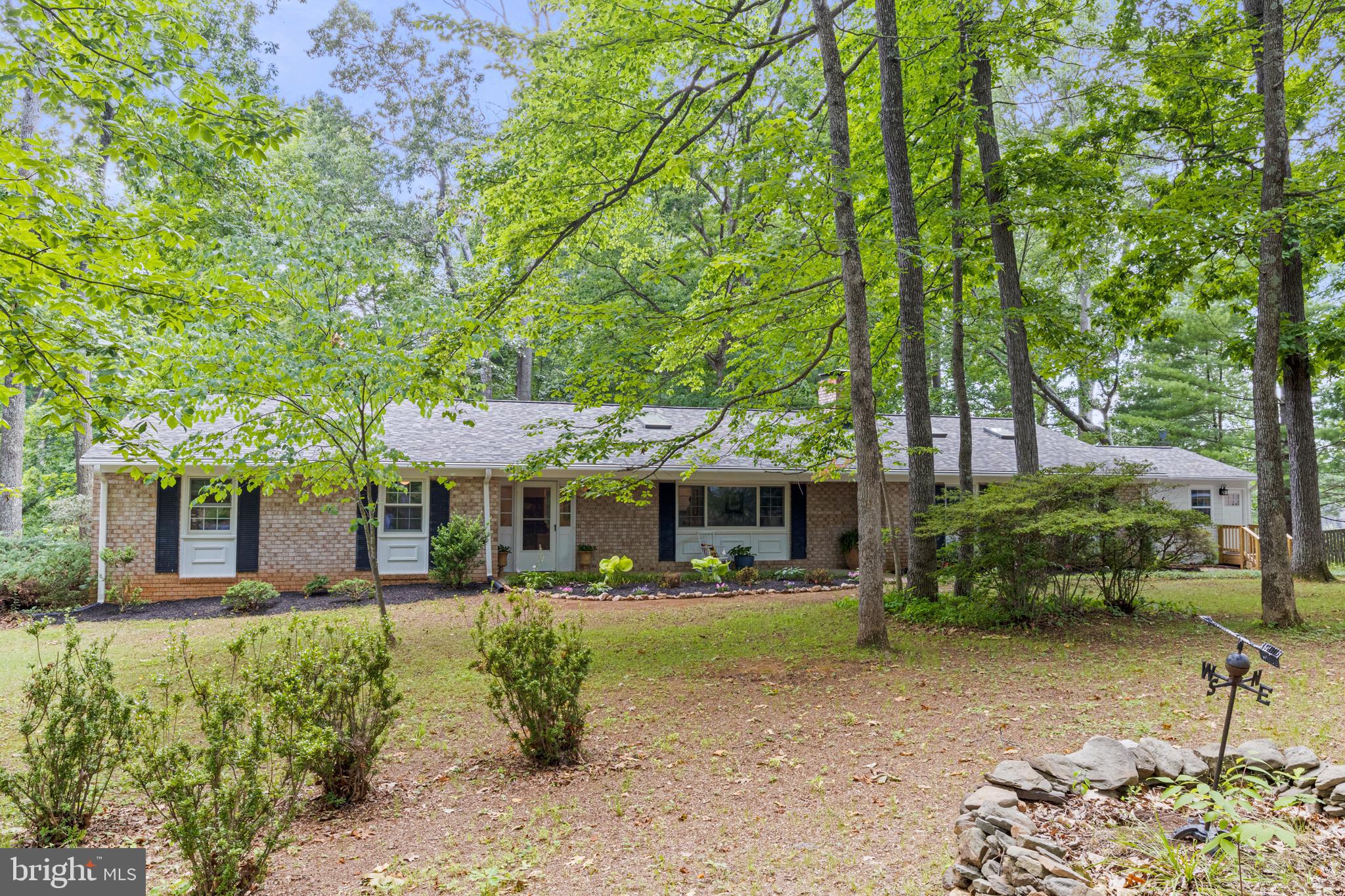 6358 Georgetown Road Broad Run, VA 20137 - Photo 3 of 44 Spacious Rambler, 4 BR, 3 BA
