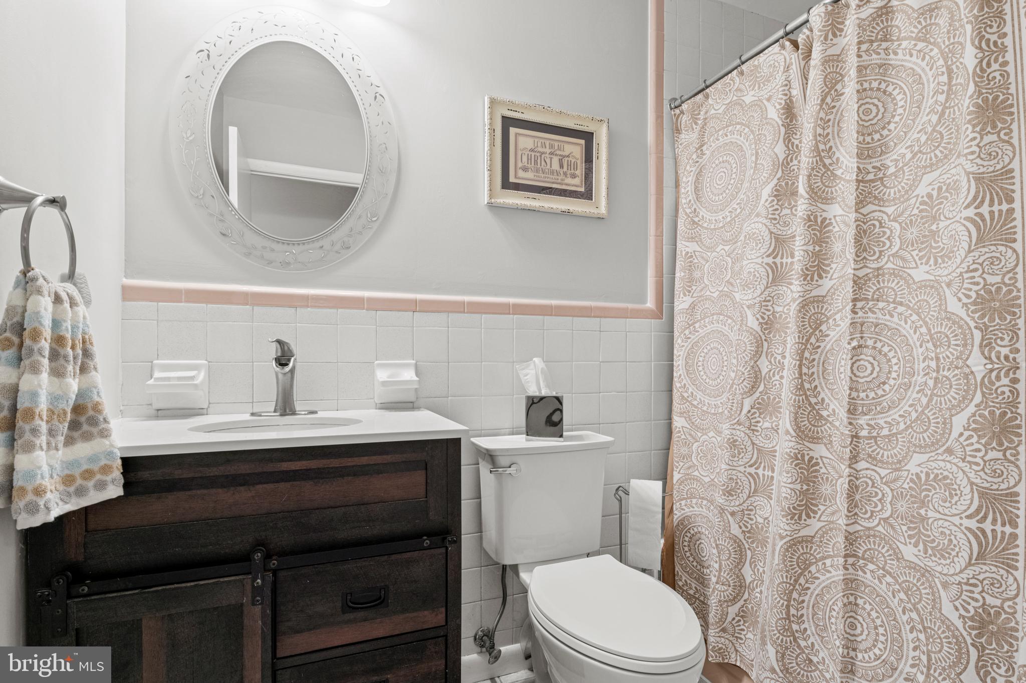 6358 Georgetown Road Broad Run, VA 20137 - Photo 38 of 44 Hall Bath