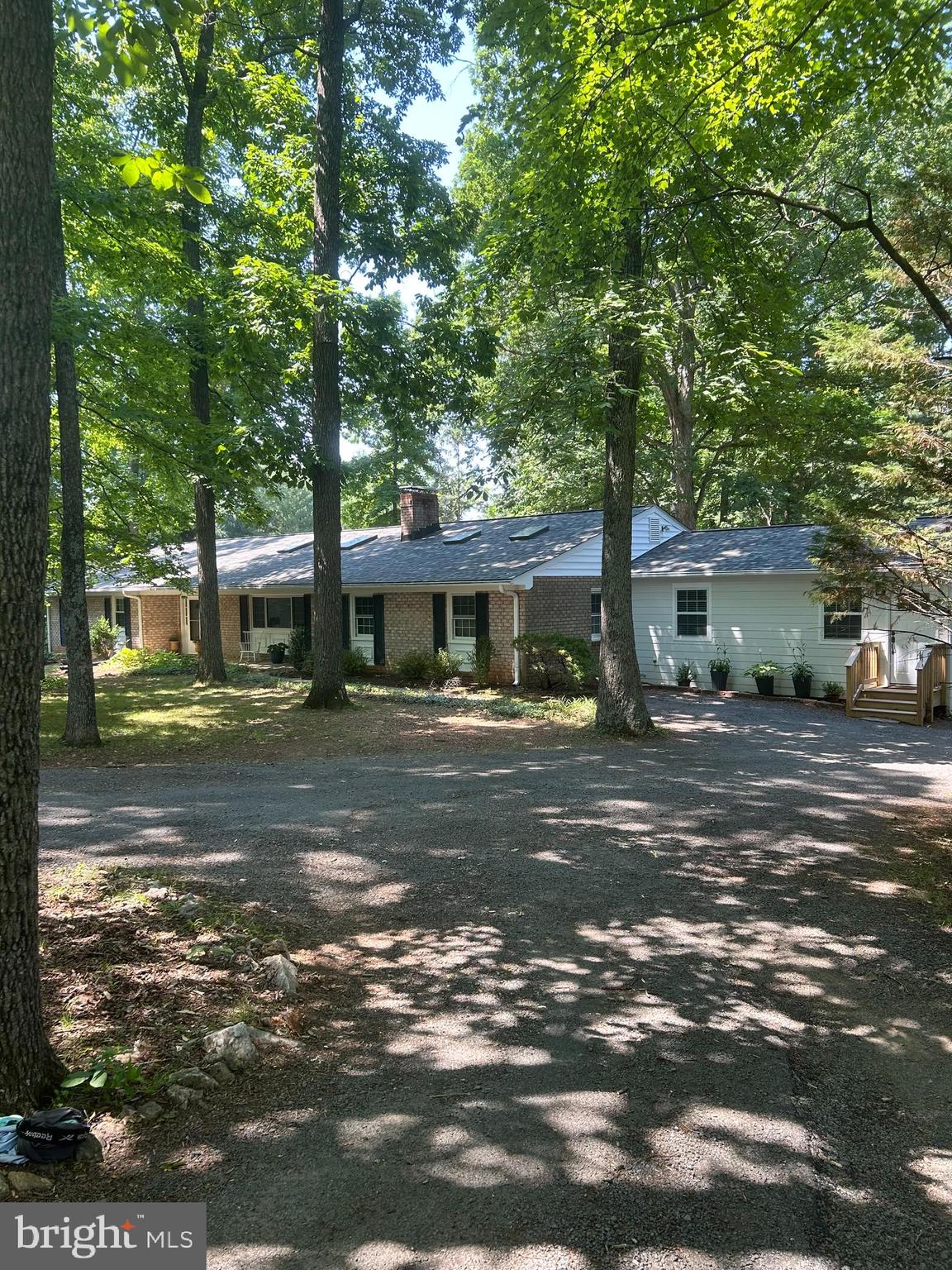 6358 Georgetown Road Broad Run, VA 20137 - Photo 4 of 44