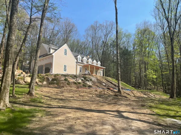 $1,200,000 | 11 Evergreen Drive, Roxbury, CT 06783