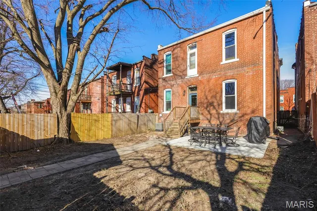 $559,000 | 3932 Botanical Avenue, St. Louis, MO 63110