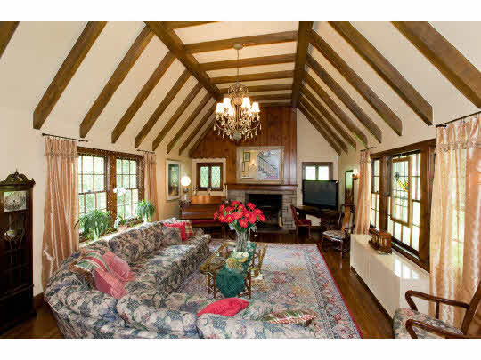 2011 Guilford Road Rockford, IL 61107 - Photo 7 of 11 Gallery Image 7
