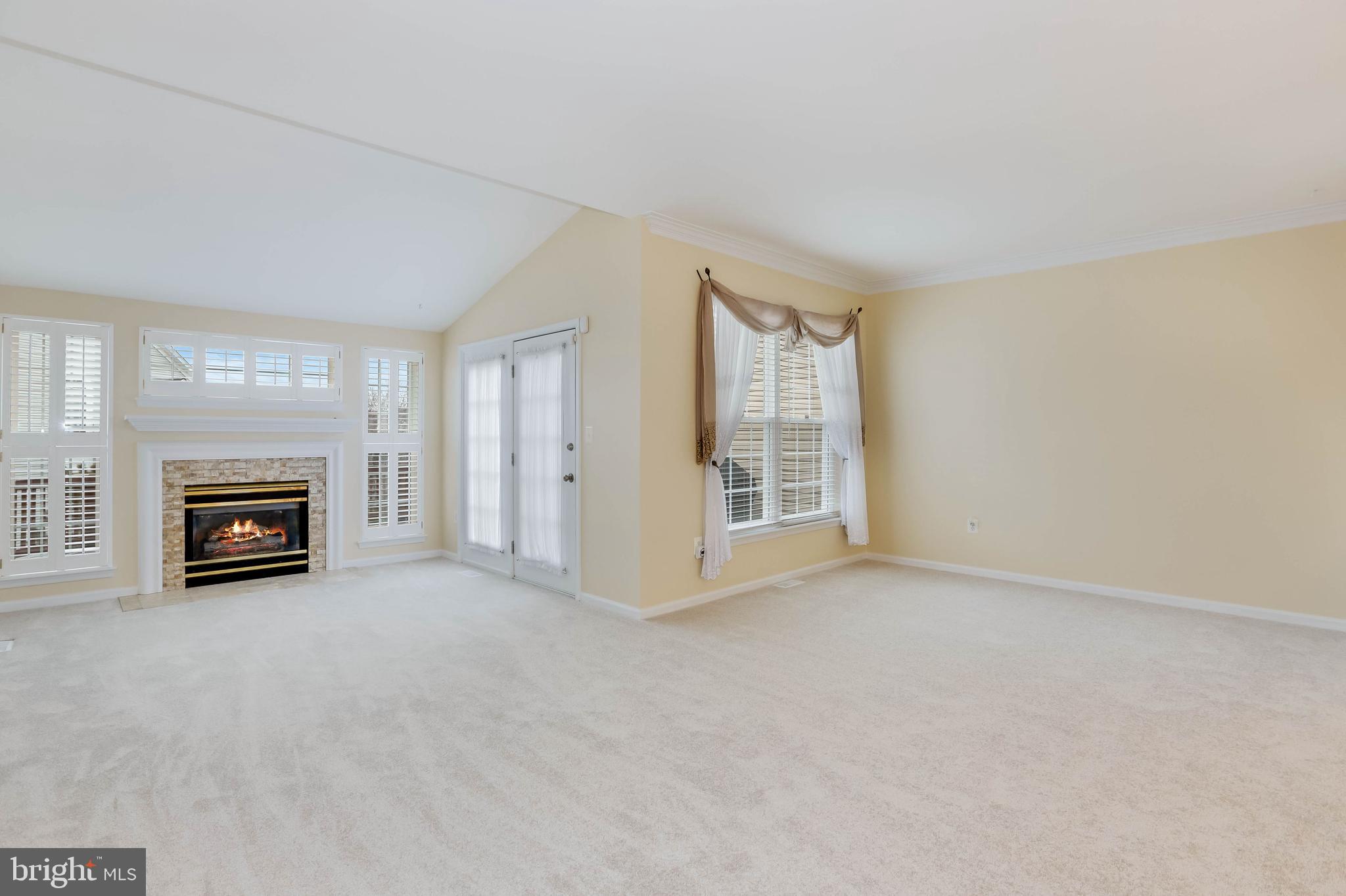 44036 Rising Sun Terrace Ashburn, VA 20147 - Photo 10 of 34 Gallery Image 10