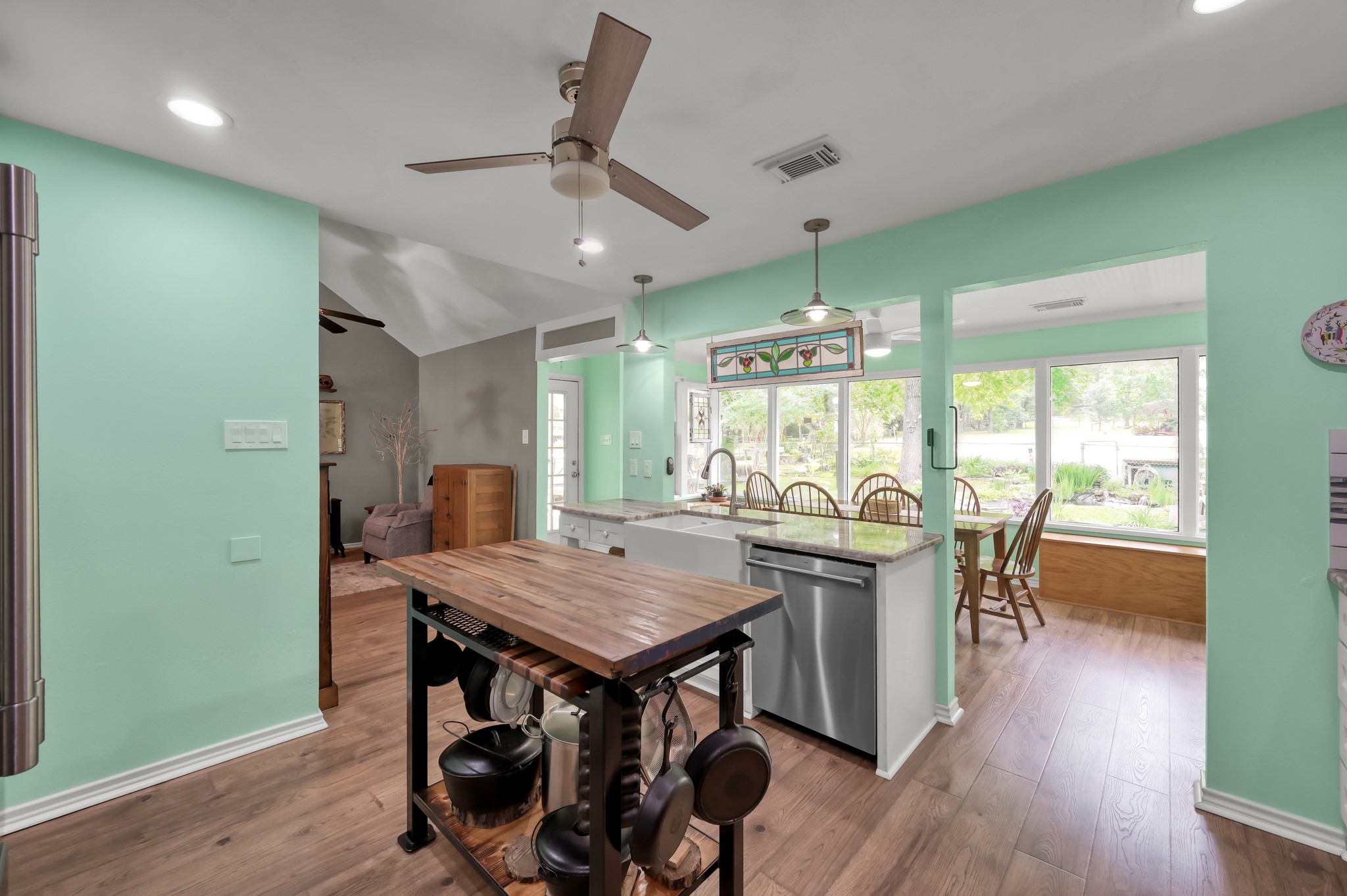 197 Sunset Lake Road Huntsville, TX 77340 - Photo 15 of 50