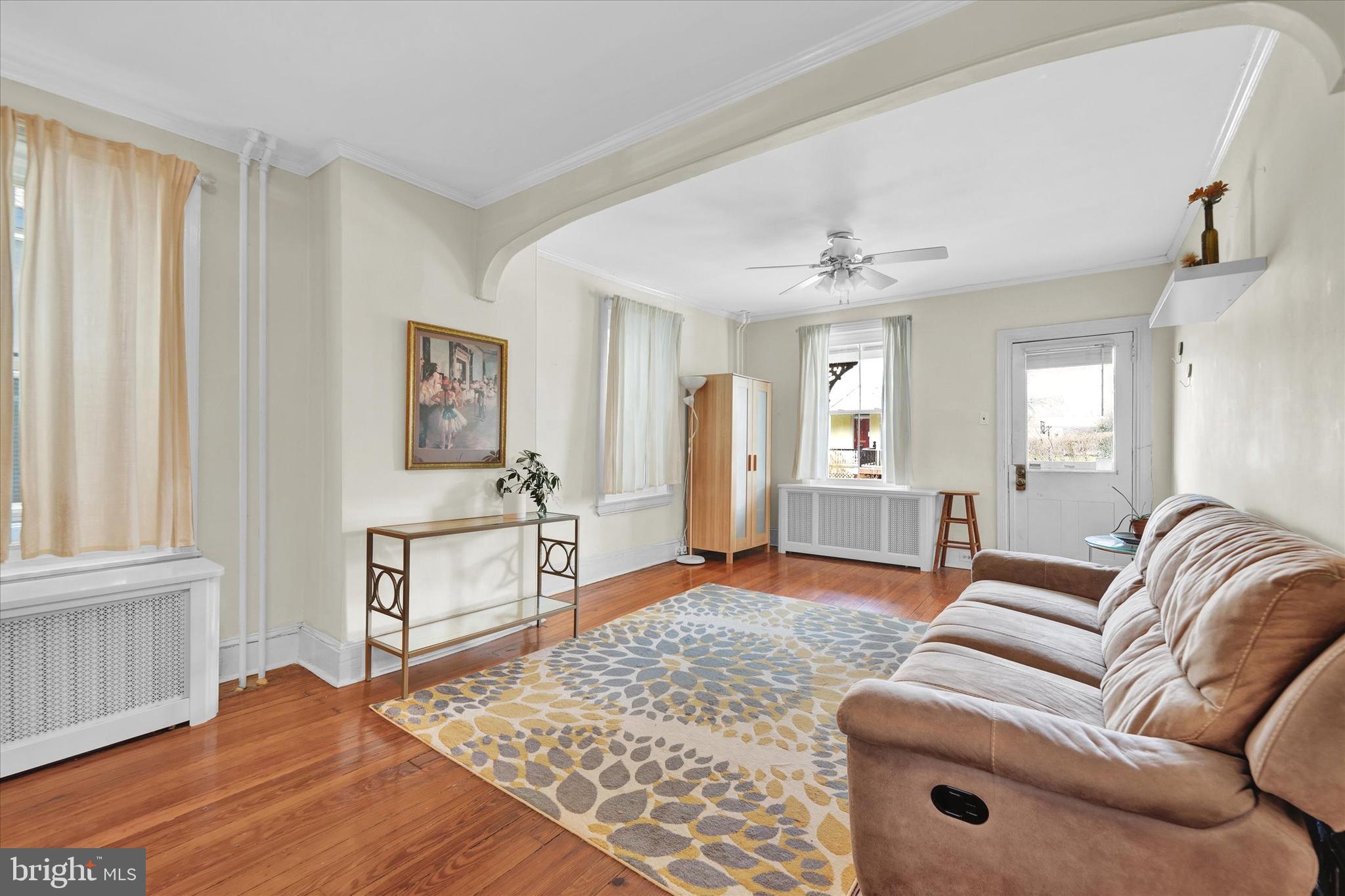 8514 Shawnee Street Philadelphia, PA 19118 - Photo 3 of 21