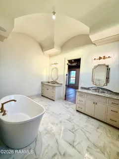 $840,720 | 201 Sabal Bnd Drive, Youngsville, LA 70592