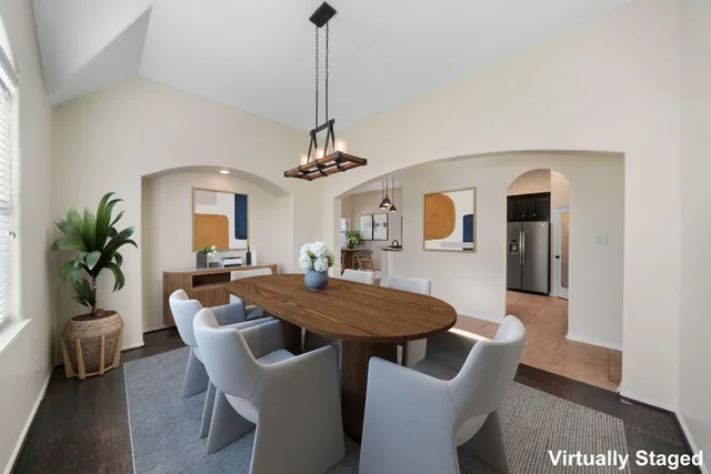 $615,000 | 107 Bella Sole, Shenandoah, TX 77381