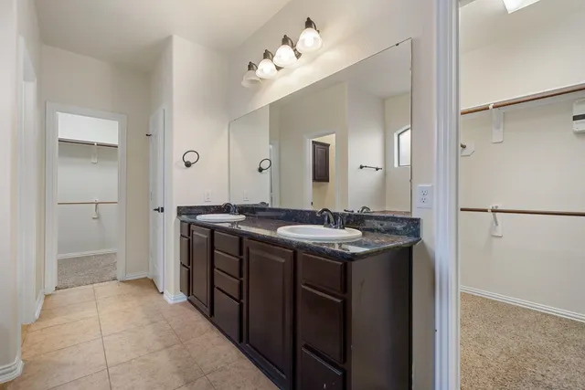 $615,000 | 107 Bella Sole, Shenandoah, TX 77381