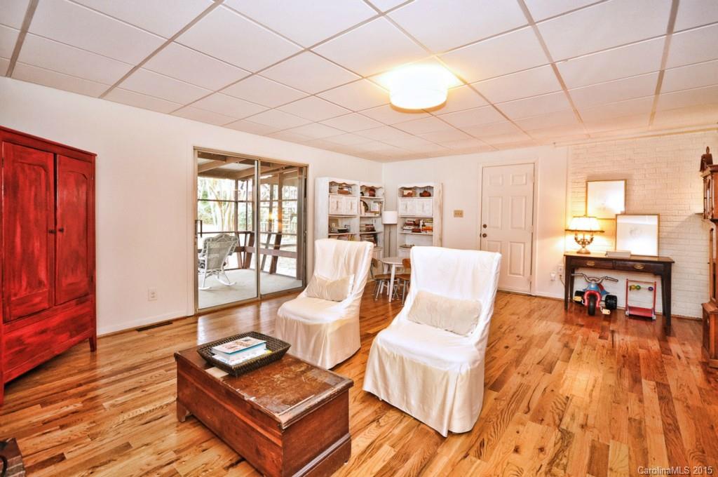 714 Lochridge Road Charlotte, NC 28209 - Photo 12 of 22 Gallery Image 12