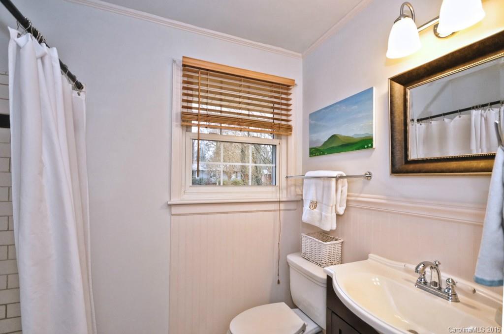 714 Lochridge Road Charlotte, NC 28209 - Photo 13 of 22 Gallery Image 13
