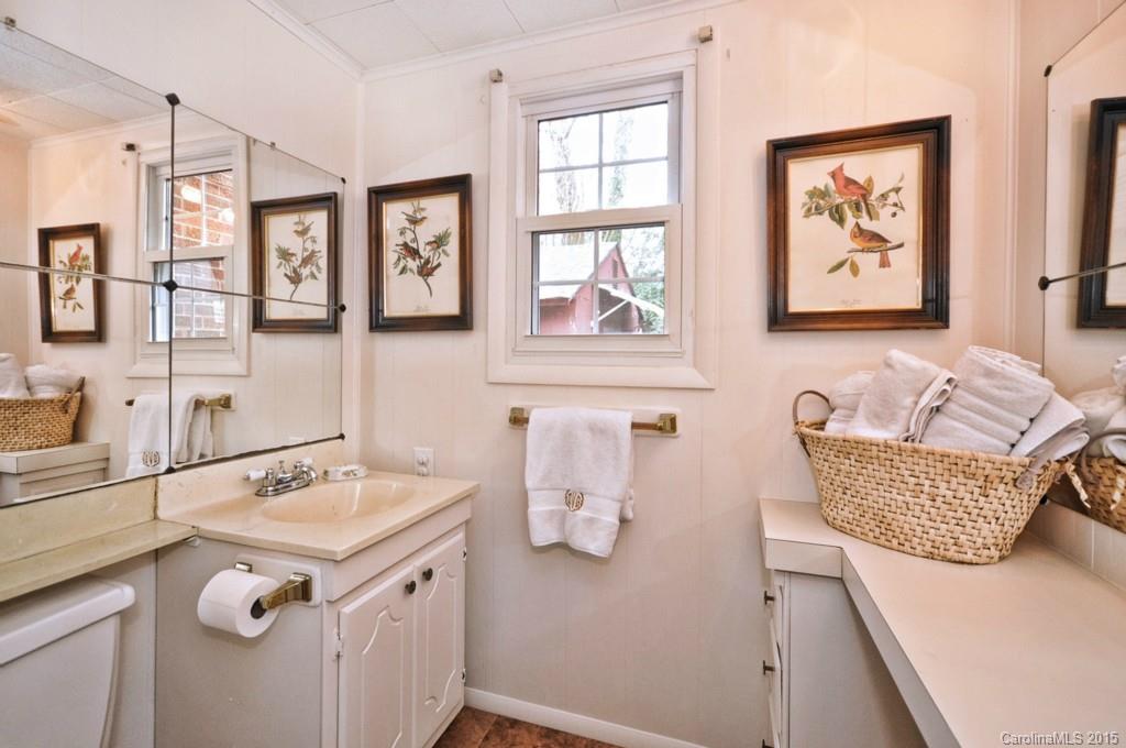 714 Lochridge Road Charlotte, NC 28209 - Photo 16 of 22 Gallery Image 16